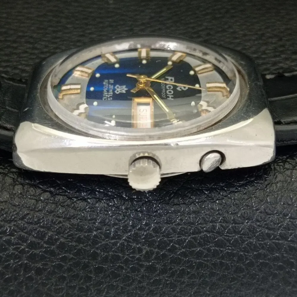 Vintage 1972 Ricoh Automatic Mens Silver Watch W/daydate & Blue accents